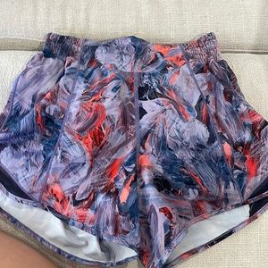 Lululemon Hotty hots